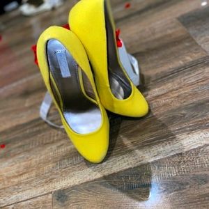 Rachel Roy Yellow Platform Pumps